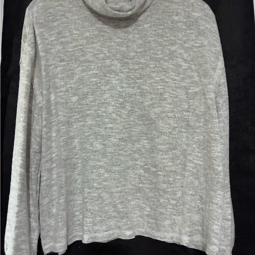 Universal Thread Light Gray Turtleneck Sweater